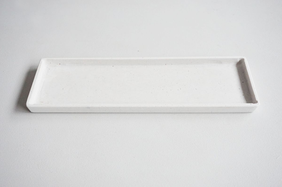 Fat, polystone, 35x11,5x2 cm